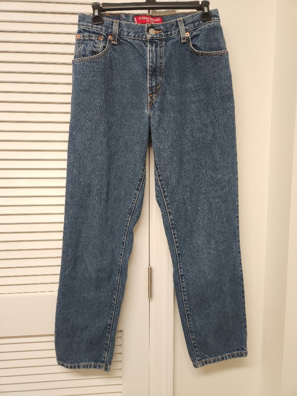 Vintage Y2K Levi 550 Relaxed Fit 6 Short 1998 no holes, stains, tears, or rips m